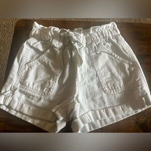 Old Navy girls short size 8 biege